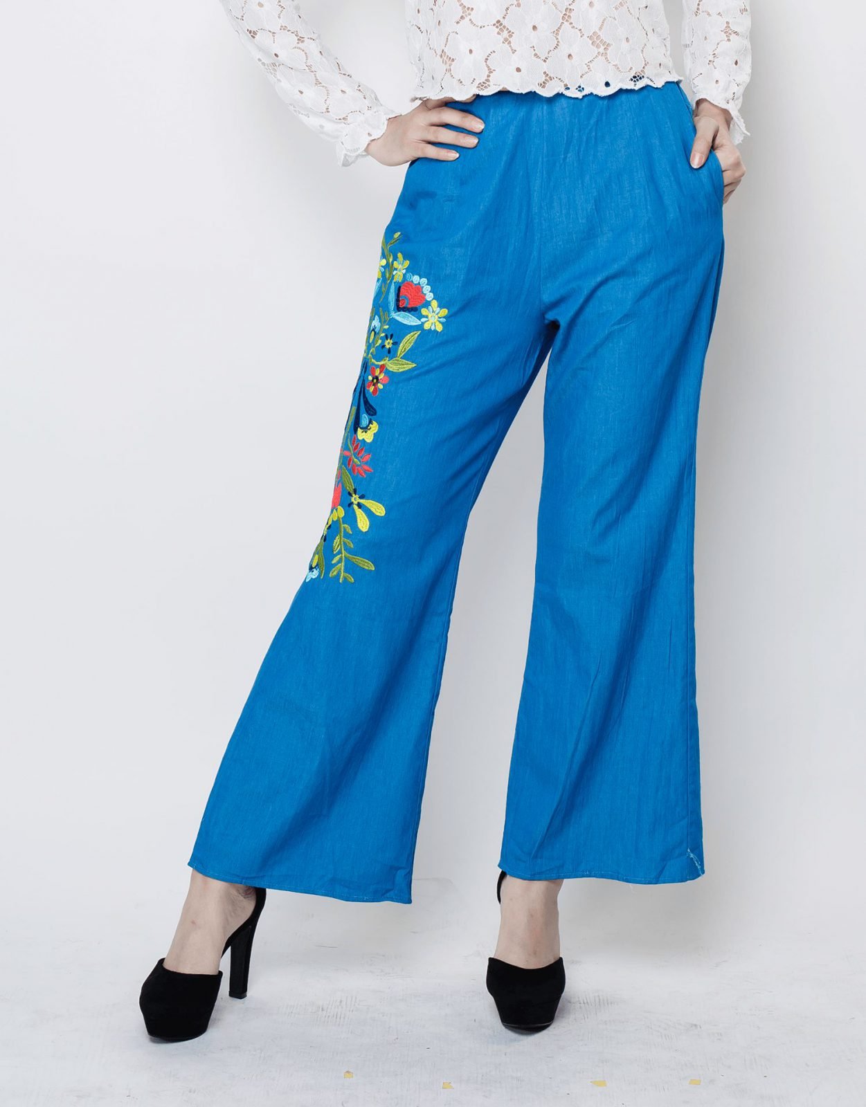 Hi-Density Embroided Fabric Pants